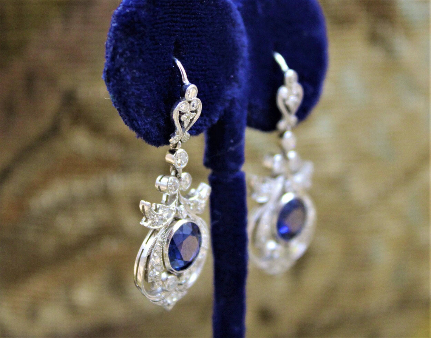 An exceptionally fine pair of Natural Sapphire and Diamond Drop Platinum Earrings, English, Circa 1910. - Robin Haydock Antiques