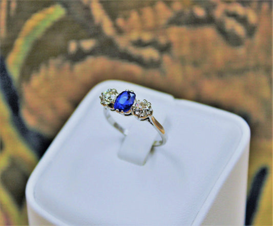 An extremely beautiful Sapphire and Diamond Three Stone Ring, Circa 1935 - Robin Haydock Antiques
