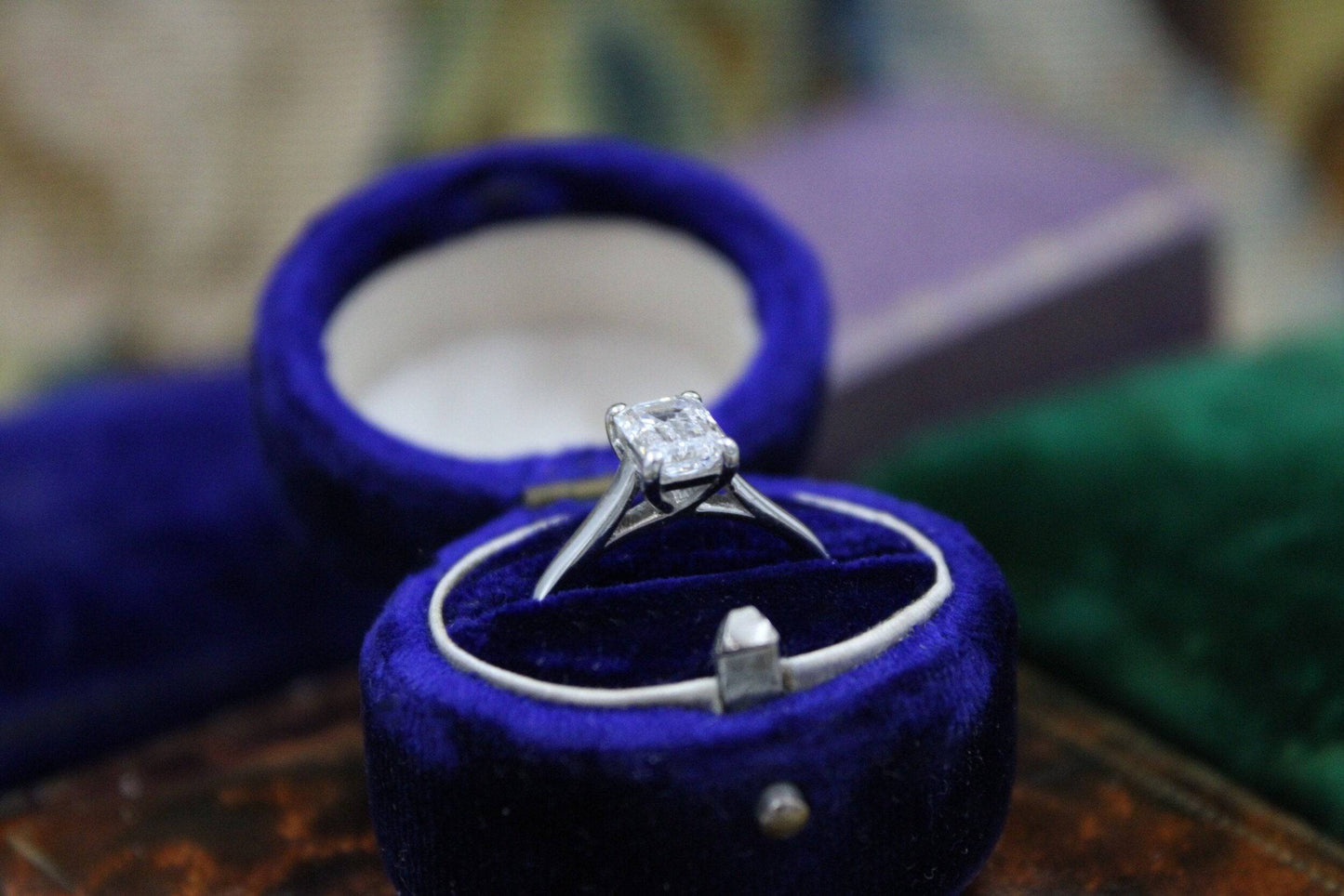 A very fine 0.91ct Emerald Cut Diamond Solitaire Ring mounted in Platinum, Pre-owned - Robin Haydock Antiques