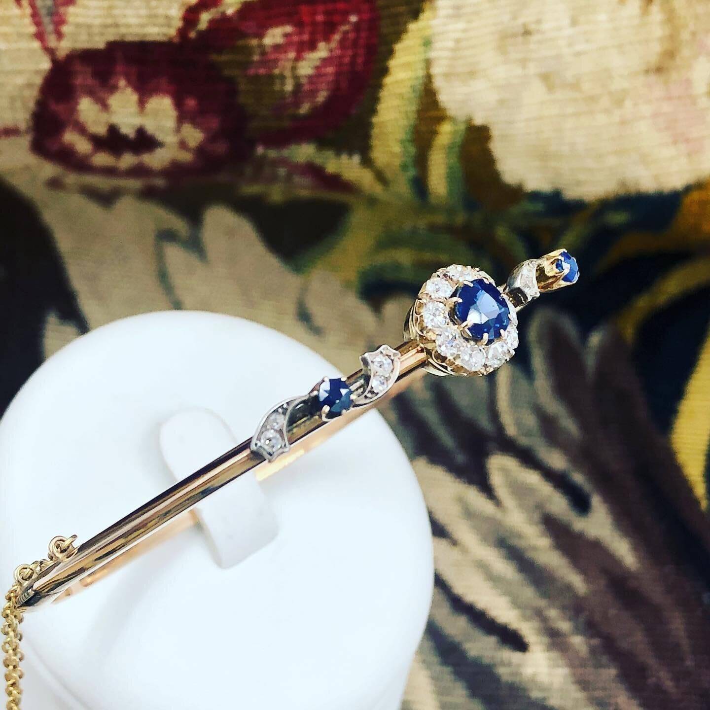 A very beautiful 15 Carat Yellow Gold (tested) Sapphire & Diamond half hinged and "knife edged style" Bangle, English, Circa 1890. - Robin Haydock Antiques