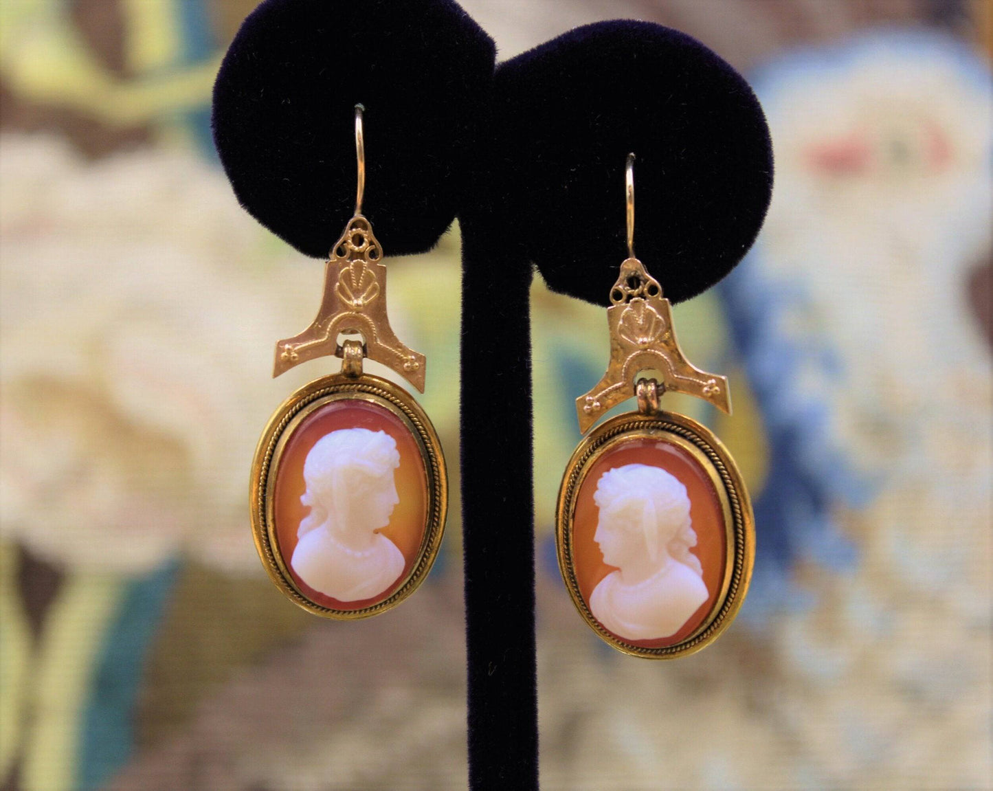 A very fine pair of Hardstone Cameo Drop Earrings mounted in 18ct Yellow Gold, English, Circa 1870 - 80 - Robin Haydock Antiques