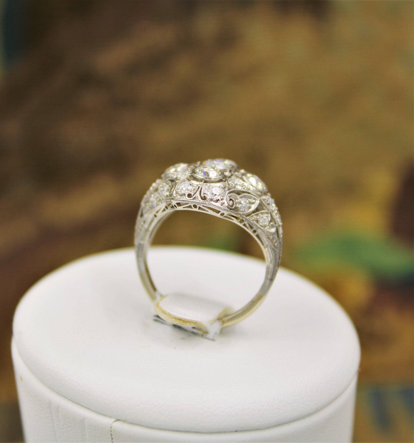 A very fine Art Deco Diamond Dress Ring mounted in Platinum and 14ct Gold, Circa 1930 - Robin Haydock Antiques