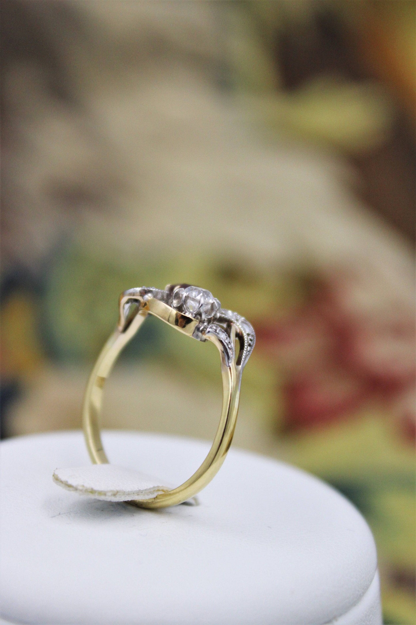 A very fine Art Nouveau Ruby & Diamond Twist Ring in 18 Carat Yellow Gold & Platinum tipped (tested), Circa 1905 - Robin Haydock Antiques