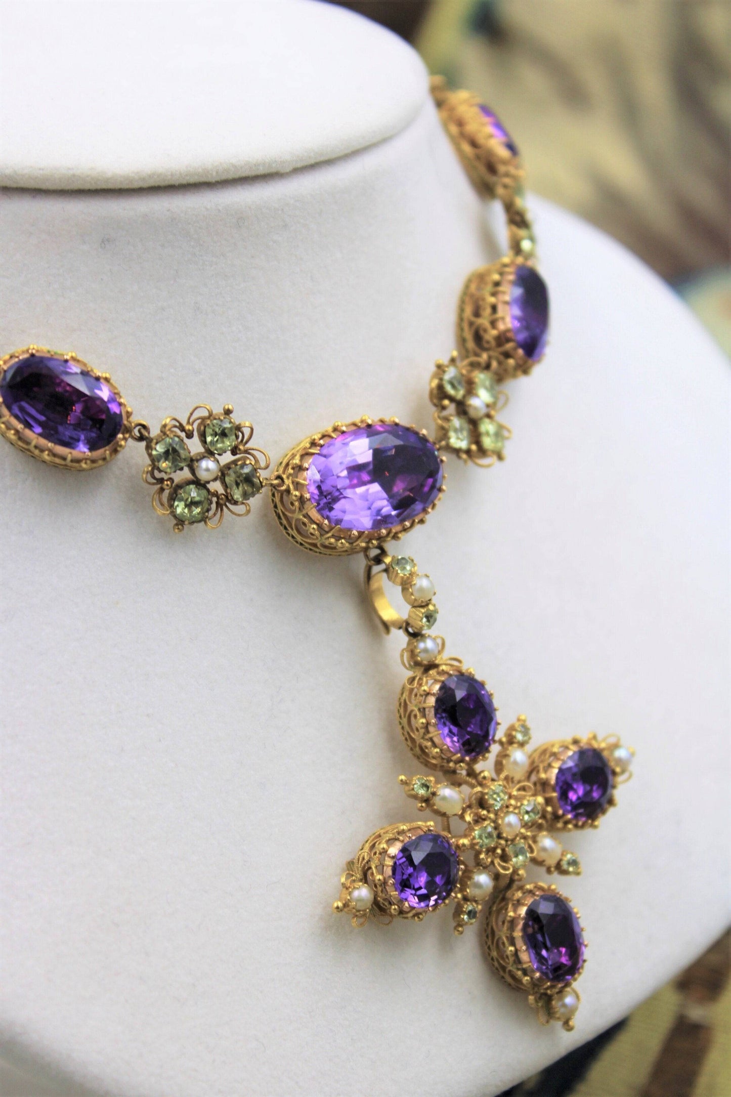 An exceptional example of a late Georgian Demi-Parure in High Carat Yellow Gold set with Amethysts, Seed Pearls and Chrysoberyl, English, Circa 1820 - Robin Haydock Antiques