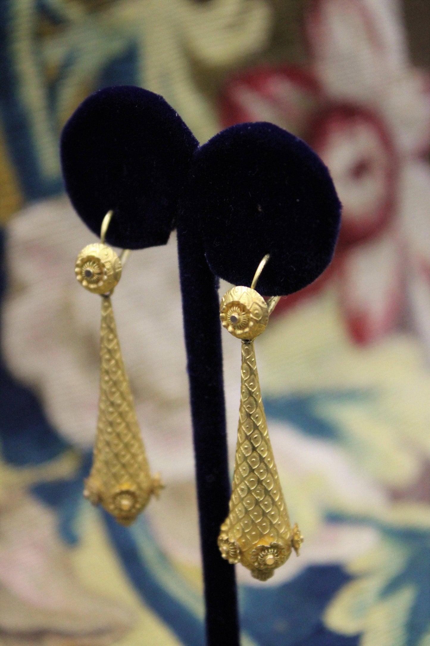 A very fine pair of Georgian "Day & Night" Torpedo Drop Earrings set in High Carat Yellow Gold, English, Circa 1780 - Robin Haydock Antiques