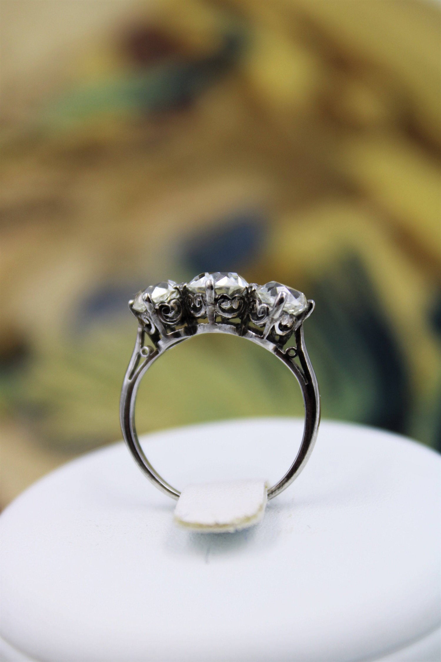 An exceptional Three Stone Diamond Ring set in Platinum, English, Circa 1930 - Robin Haydock Antiques