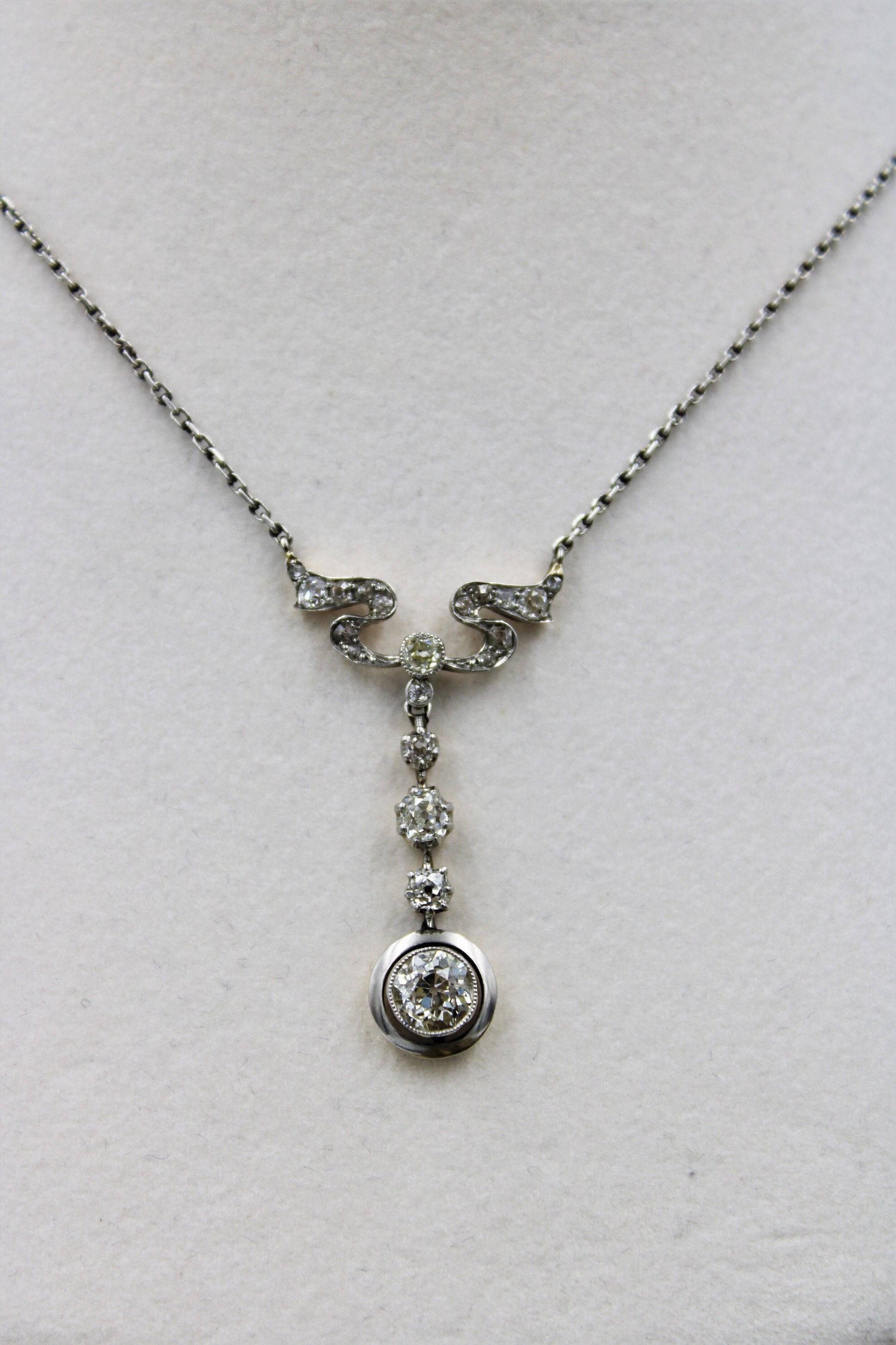 A very fine "Art Nouveau" Diamond and Platinum drop Pendant, English, Circa 1925 - Robin Haydock Antiques