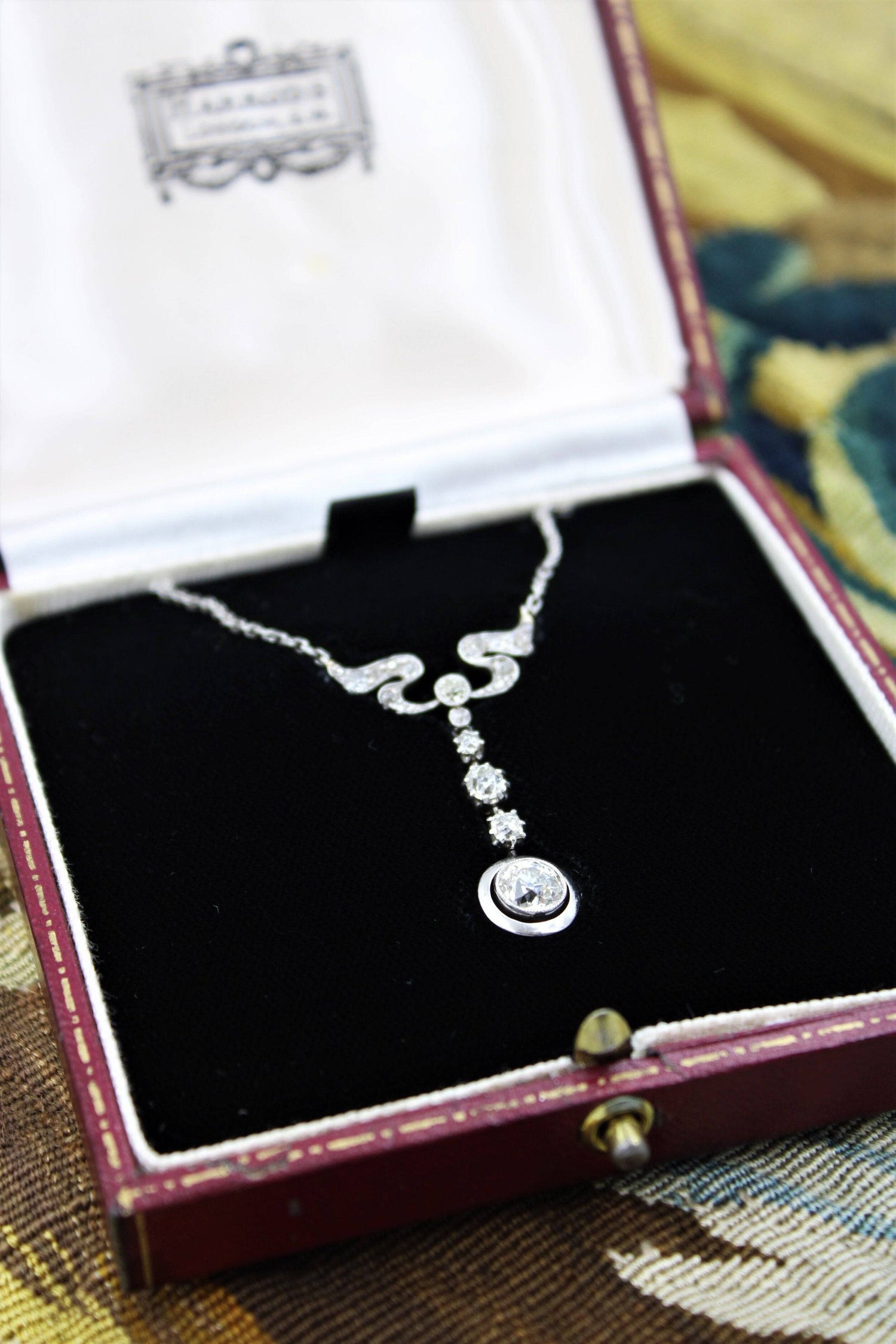 A very fine "Art Nouveau" Diamond and Platinum drop Pendant, English, Circa 1925 - Robin Haydock Antiques