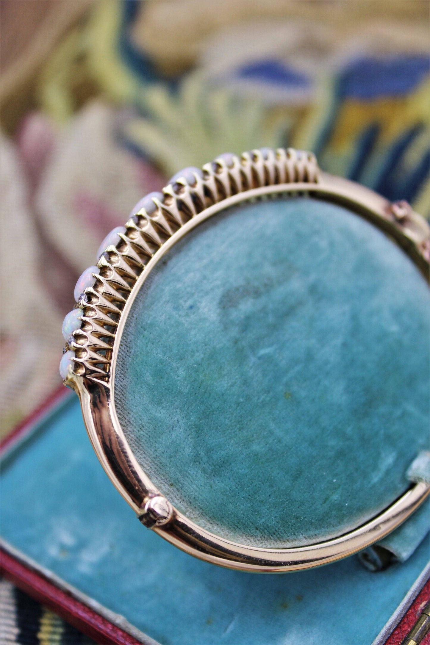 A very fine Graduated Opal and Diamond Bangle set in 15ct Yellow Gold, English, Circa 1905 - Robin Haydock Antiques