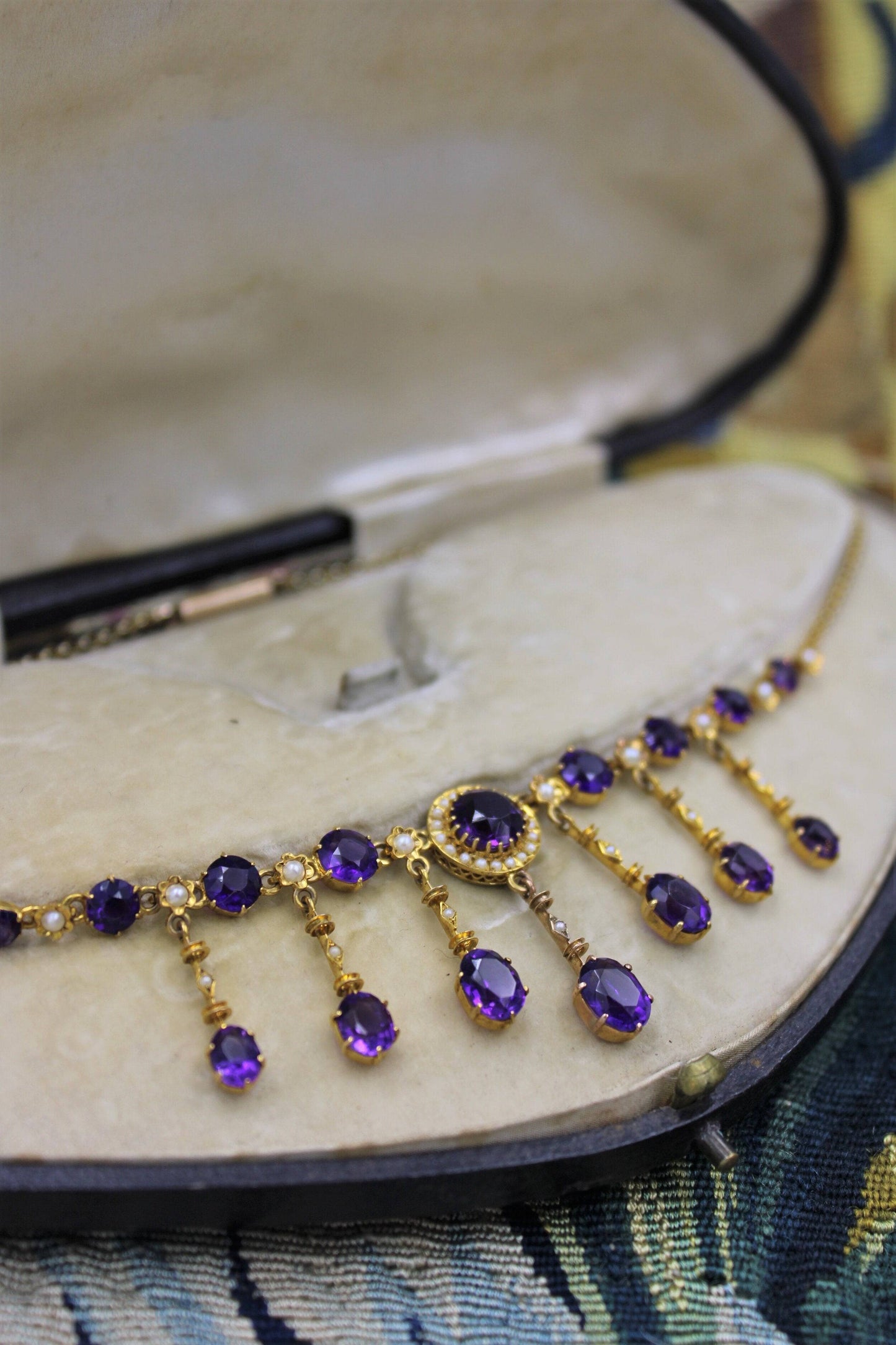 A very fine Edwardian Amethyst & Seed Pearl Necklace in High Carat Yellow Gold, English, Circa 1905 - Robin Haydock Antiques
