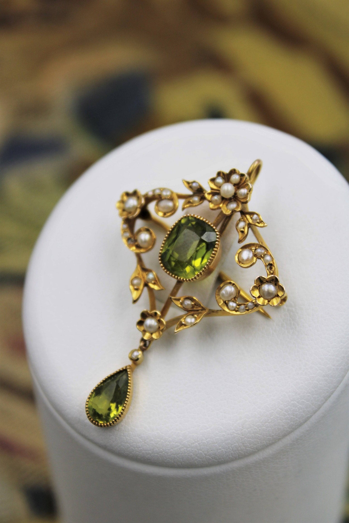 An exquisite Peridot & Seed Pearl Festoon Necklace with a matching Quatrefoil style detachable Pendant/Brooch in 15 Carat Yellow Gold, English, Circa 1900 - Robin Haydock Antiques