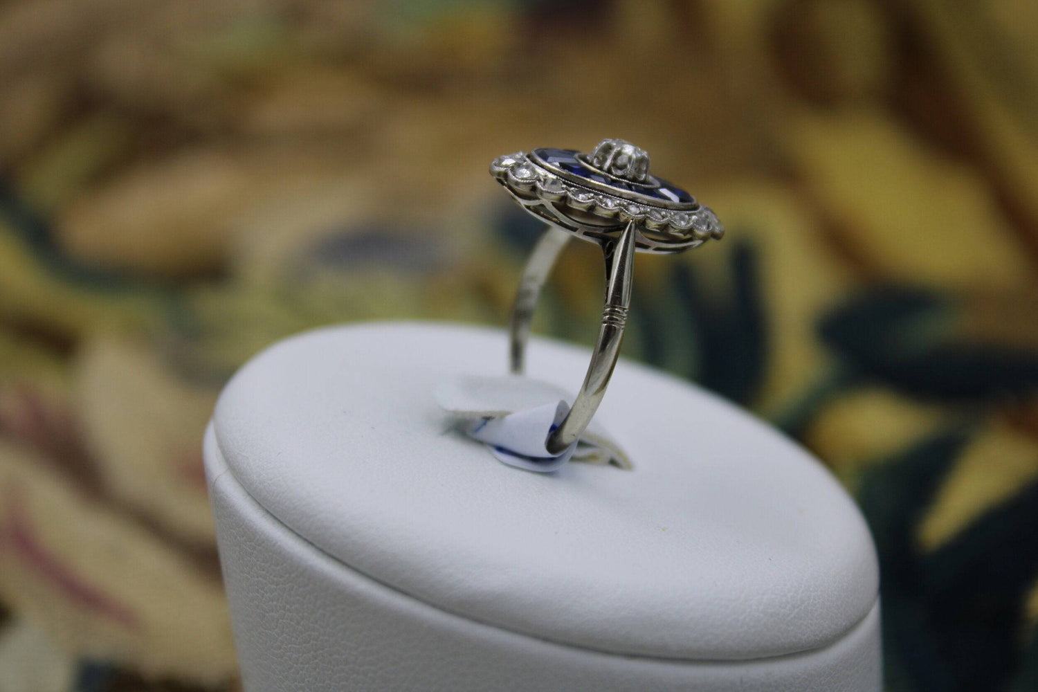 A very fine Art Deco Diamond and Sapphire Floating Ring set in 18ct Yellow Gold & Platinum, French, Circa 1930 - Robin Haydock Antiques