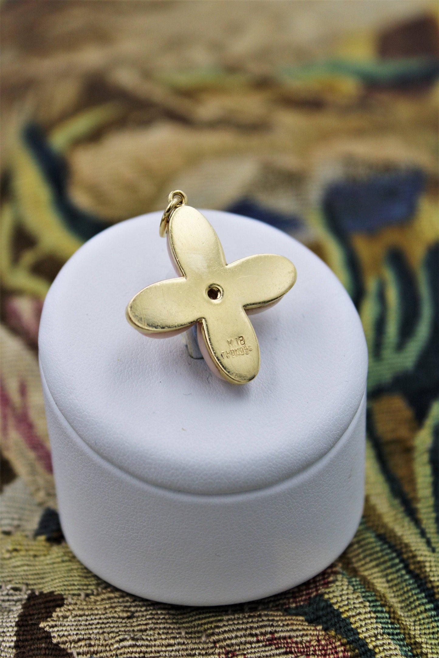 A very fine Coral and Diamond Pendant mounted in 18 Carat Yellow Gold, Circa 1980 - Robin Haydock Antiques