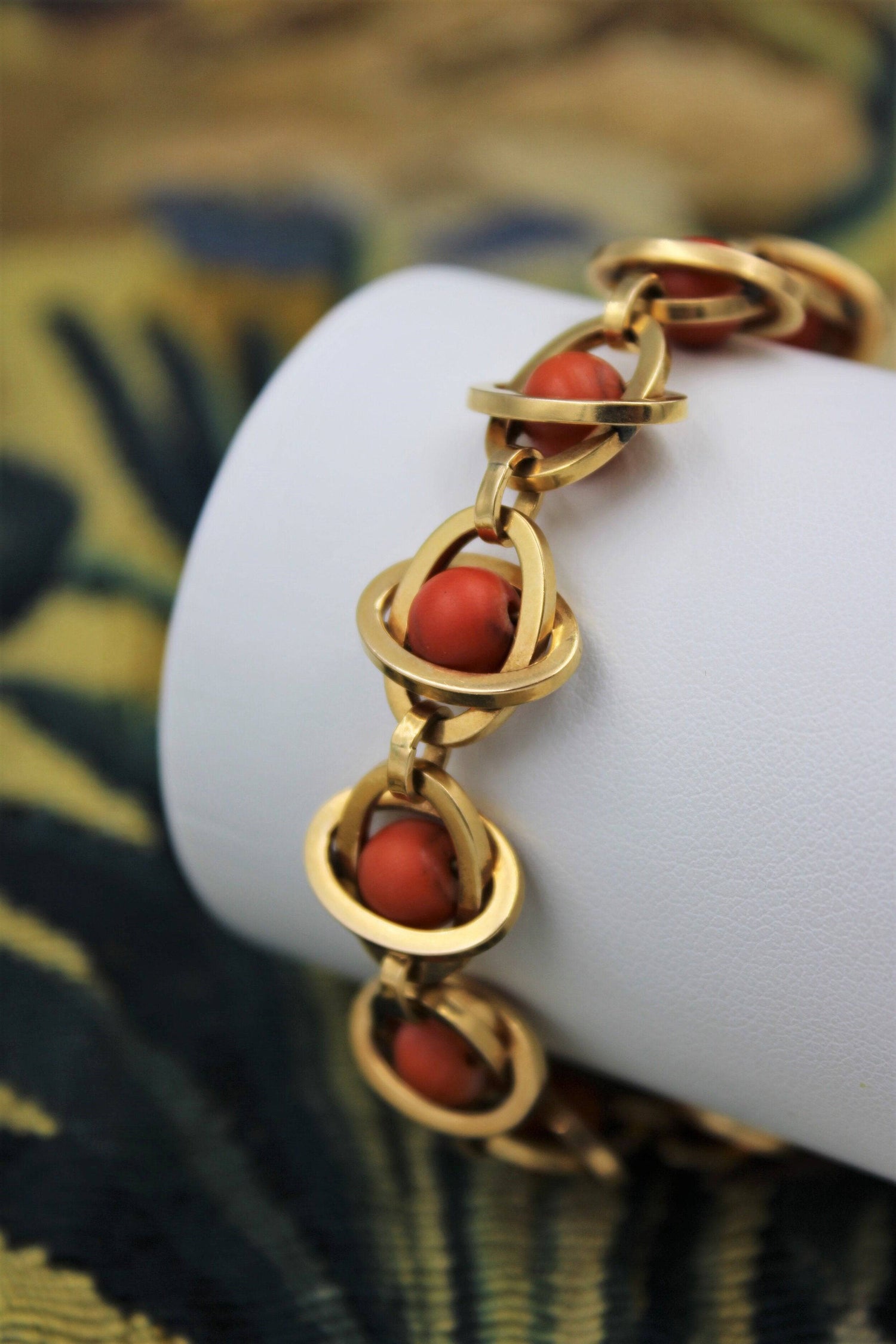 A very unusual Coral Bracelet set in 18 Carat Yellow Gold (tested), French, Circa 1945. - Robin Haydock Antiques