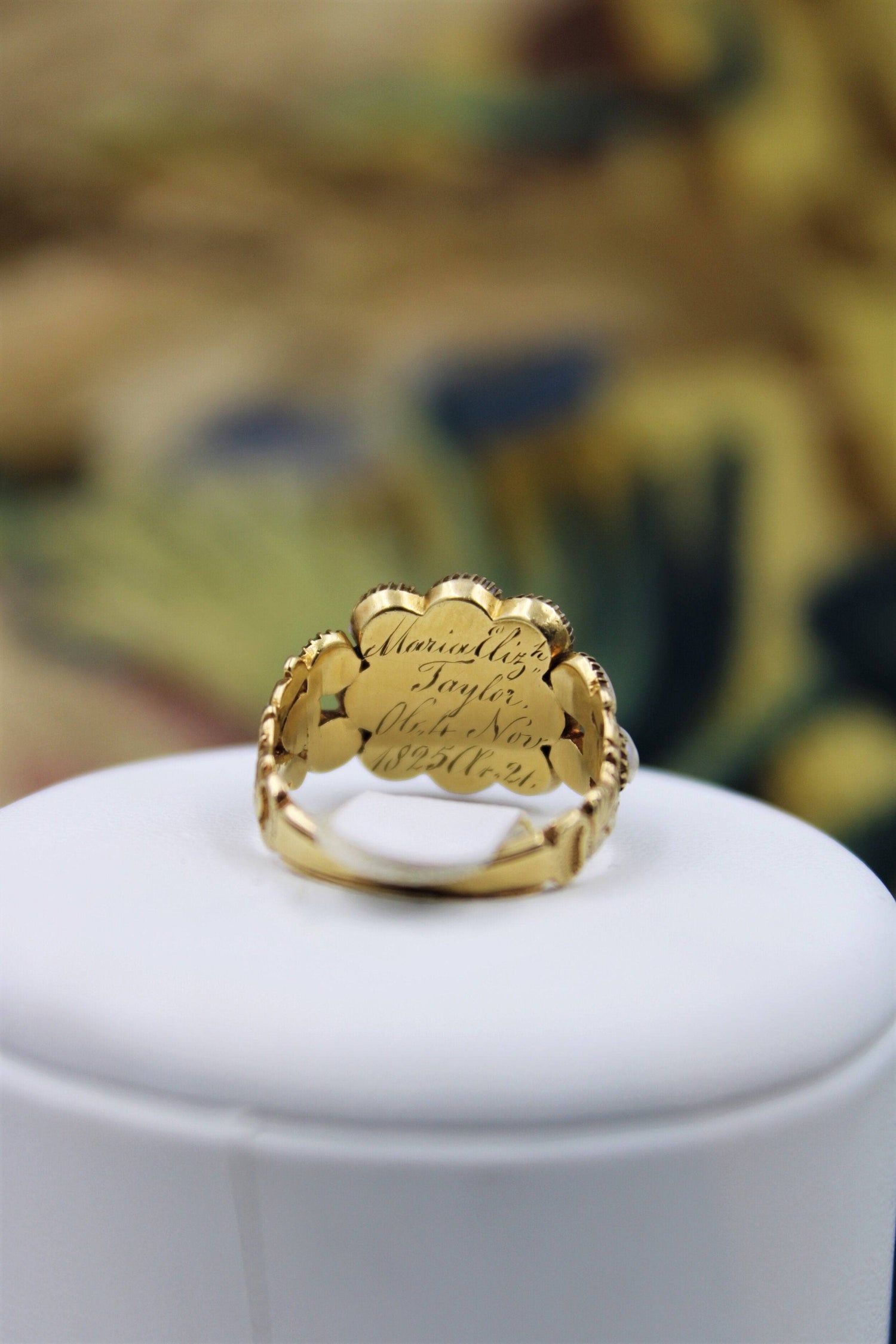 A fine Garnet and Natural Pearl Mourning Ring set in 18ct Yellow Gold, English, Circa 1825 - Robin Haydock Antiques