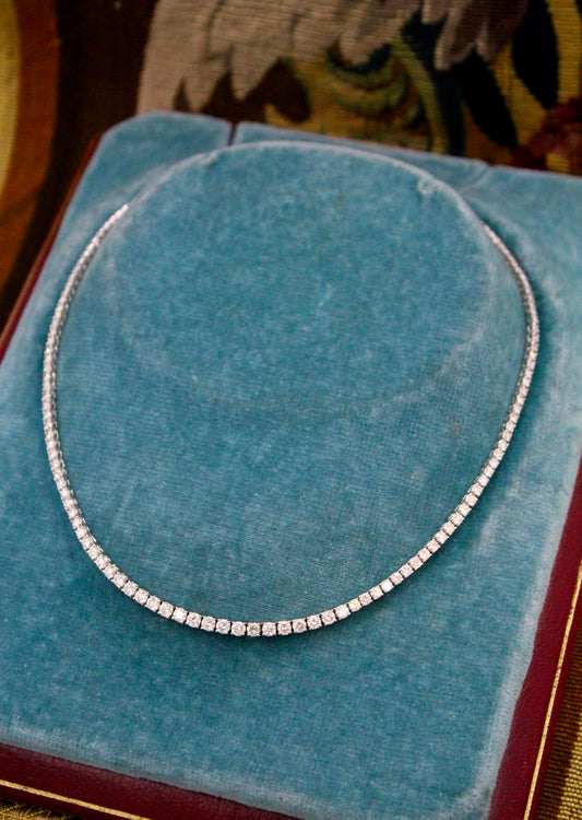 A fine 18 carat White Gold (stamped), 8.00 Carat Diamond "Riviere" Necklace. Pre-owned - Robin Haydock Antiques