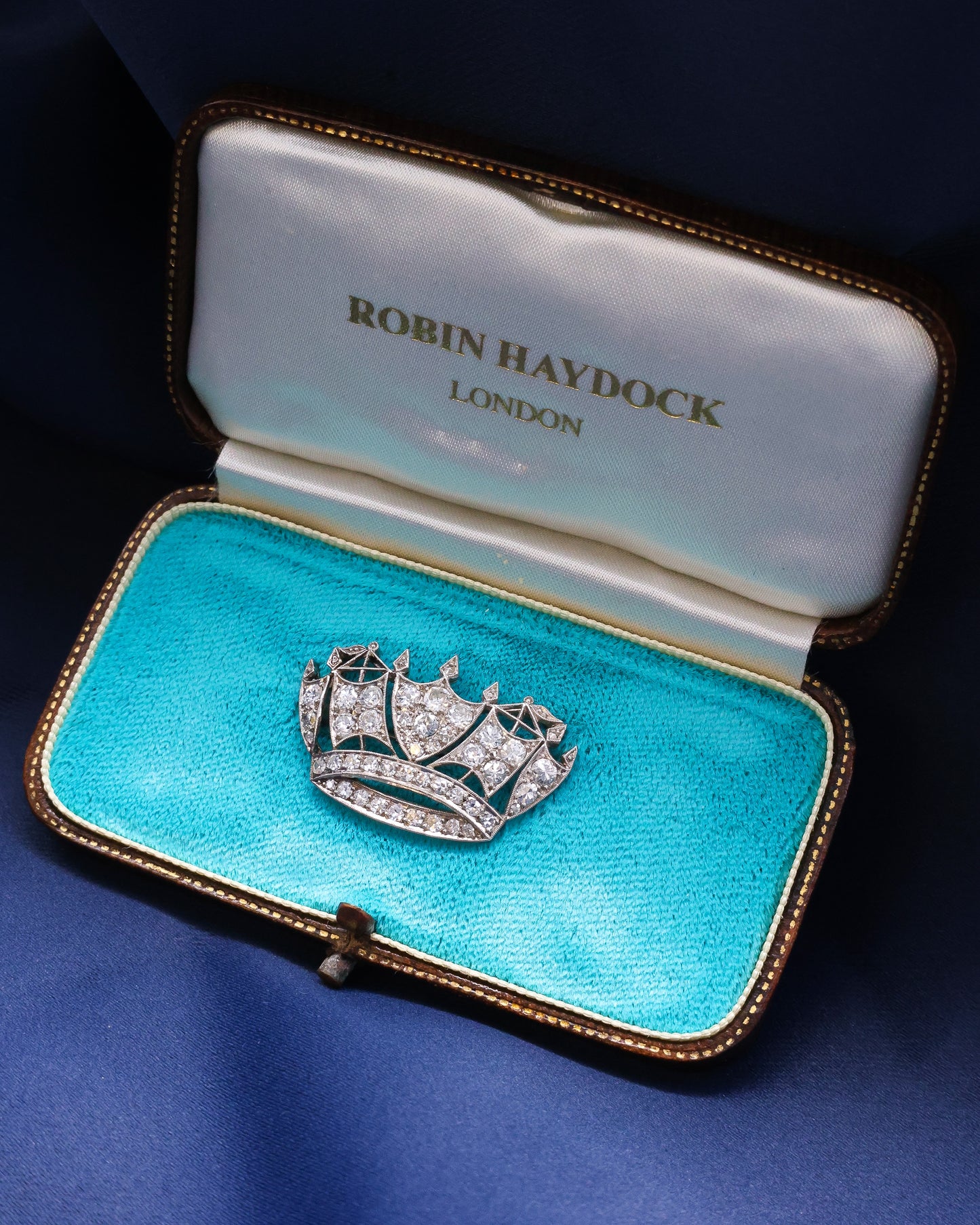 A very fine Edwardian / Late Victorian Platinum & Diamond Naval Crown Brooch. Circa 1900