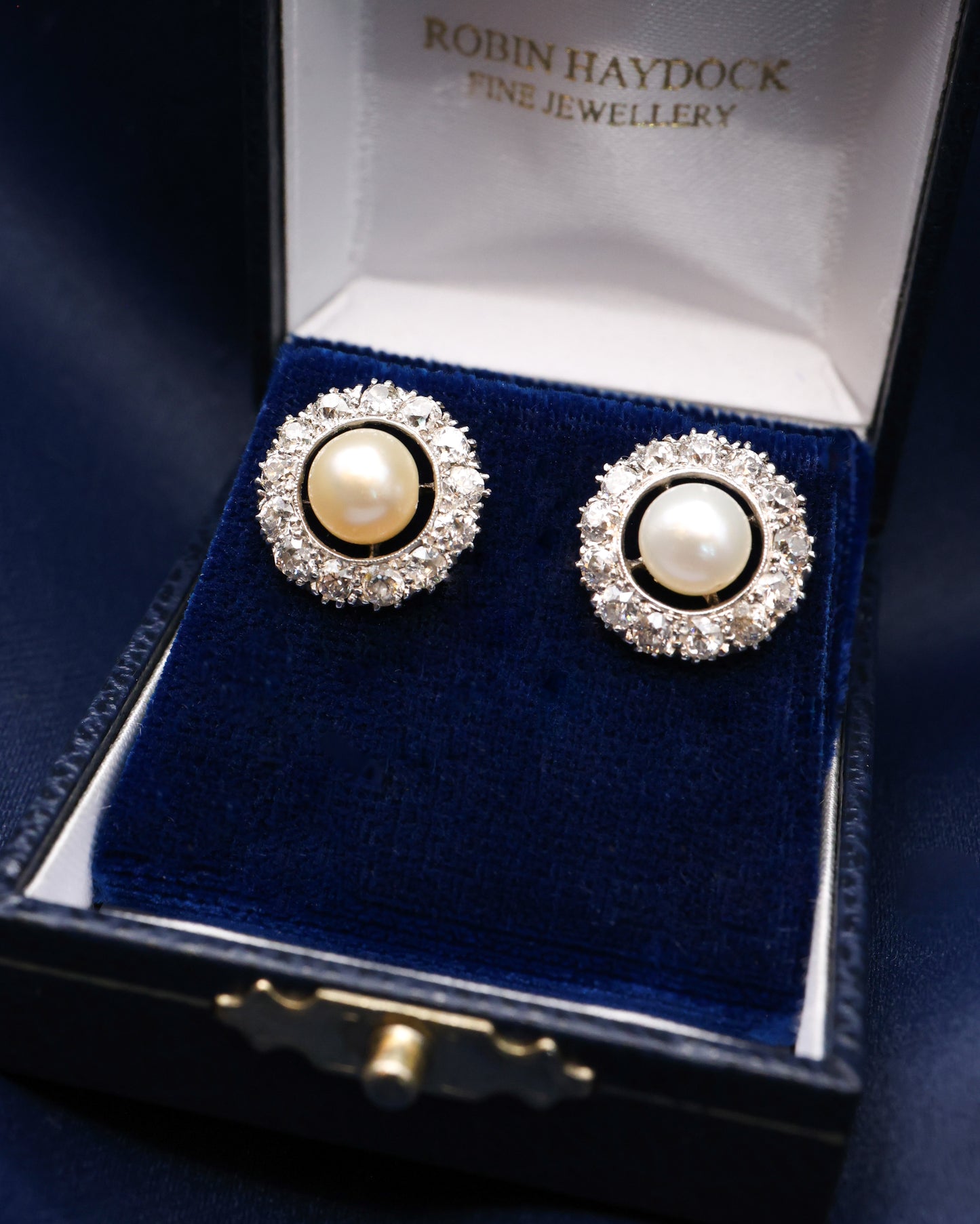 A fine pair of Natural Pearl and Old European Cut Diamond Cluster Earrings in Platinum & 18ct Gold (tested), Mounts. Circa 1930. - Robin Haydock Antique Jewellery