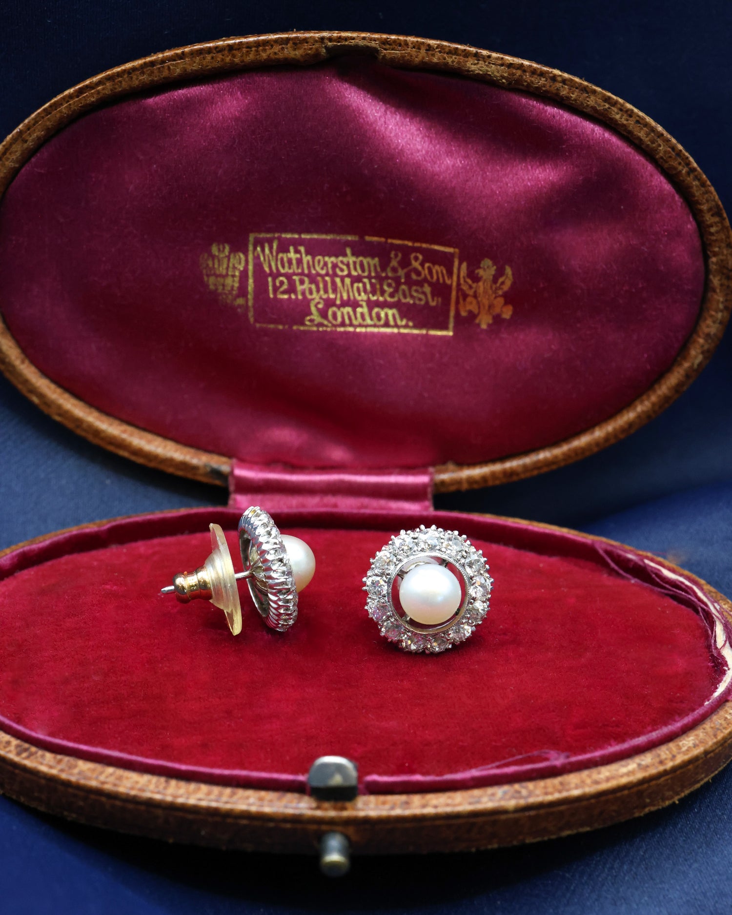A fine pair of Natural Pearl and Old European Cut Diamond Cluster Earrings in Platinum & 18ct Gold (tested), Mounts. Circa 1930. - Robin Haydock Antique Jewellery