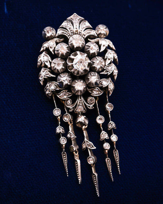 A very fine 18ct. Yellow Gold & Silver Victorian Diamond "Comet Tail" Tassle Brooch, Circa 1870