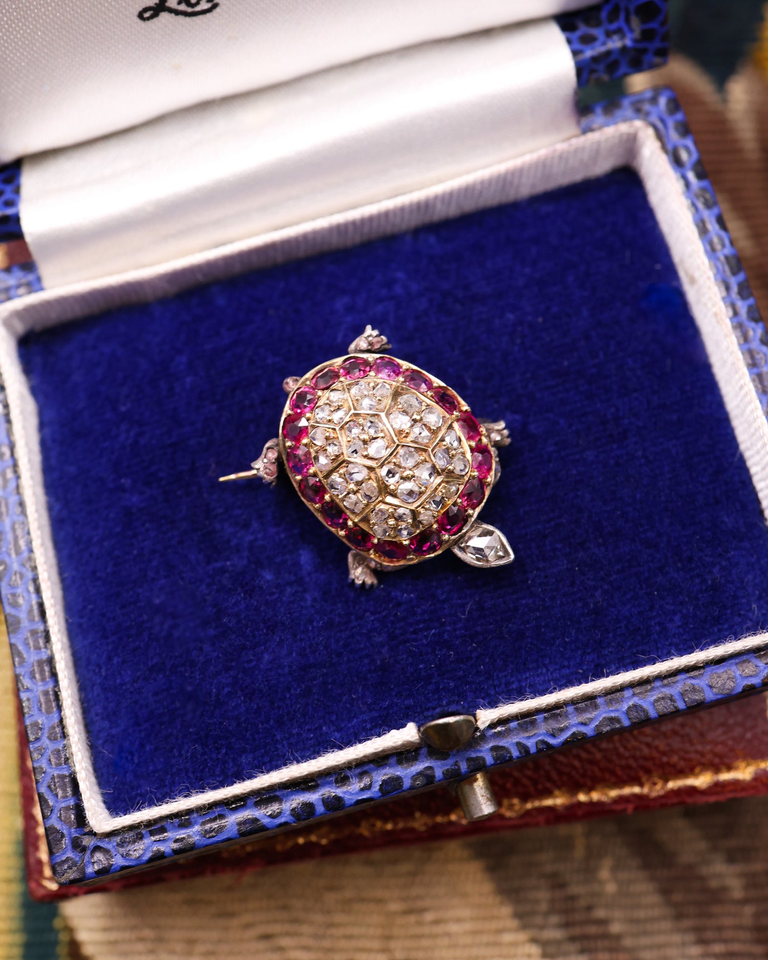 A very fine Ruby & Diamond Tortoise Brooch set in High Carat Yellow Gold, English, Circa 1905 - Robin Haydock Antique Jewellery