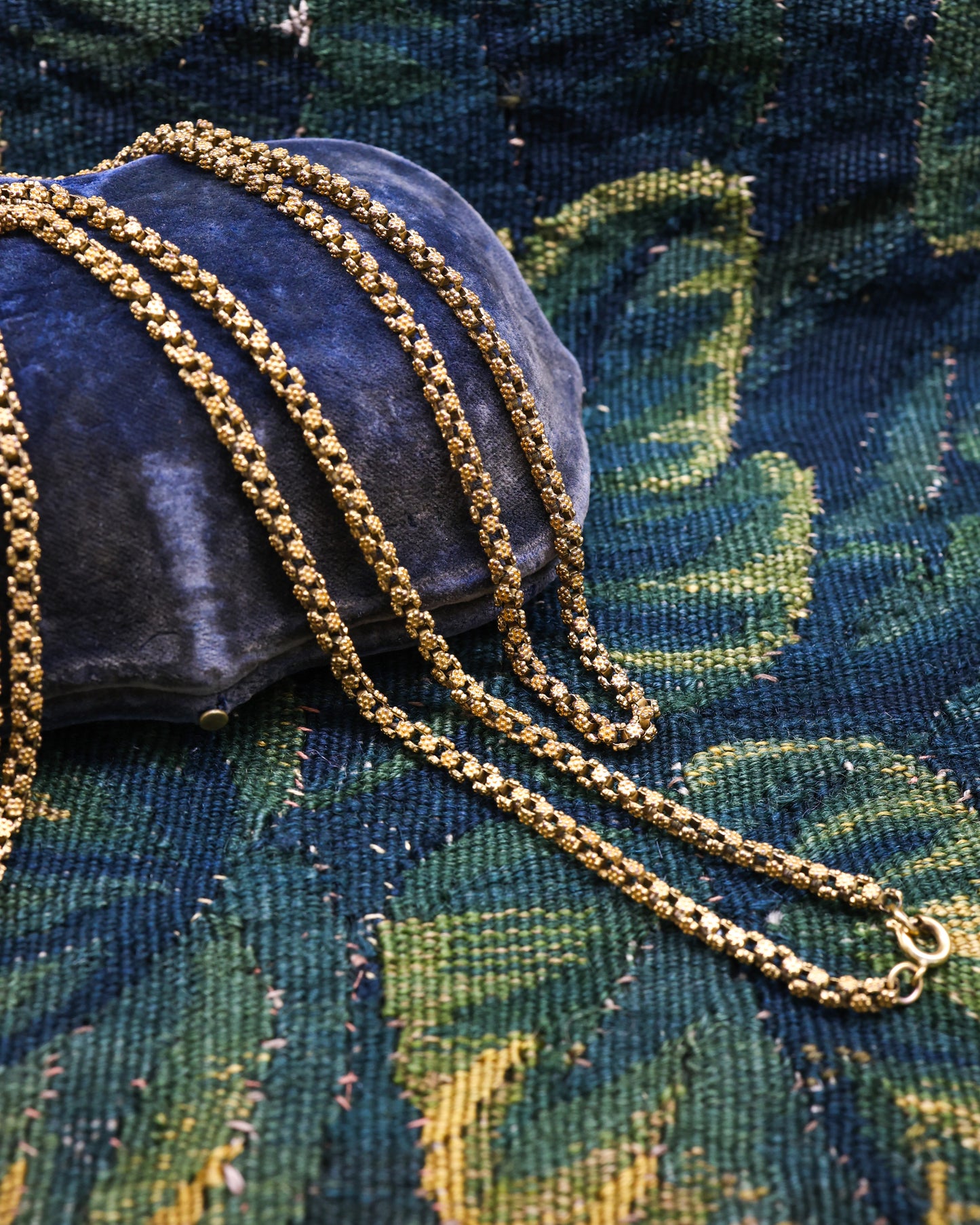 A very fine Georgian Pinchbeck Chain Circa 1790, with later clasp. - Robin Haydock Antique Jewellery