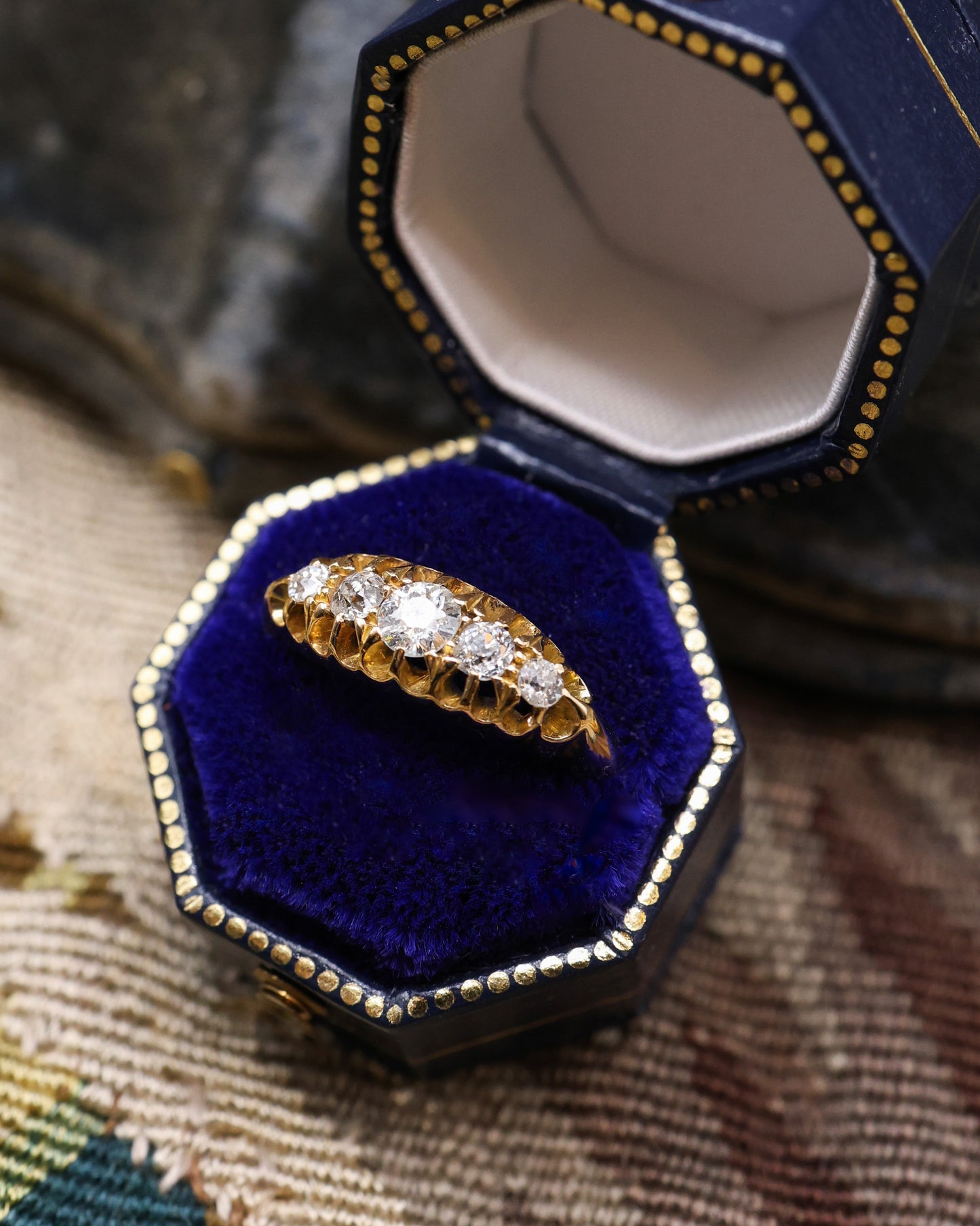 A very fine 18 Carat Yellow Gold (tested), Graduated Five Stone Old Cut Diamond Ring. English. Circa 1890