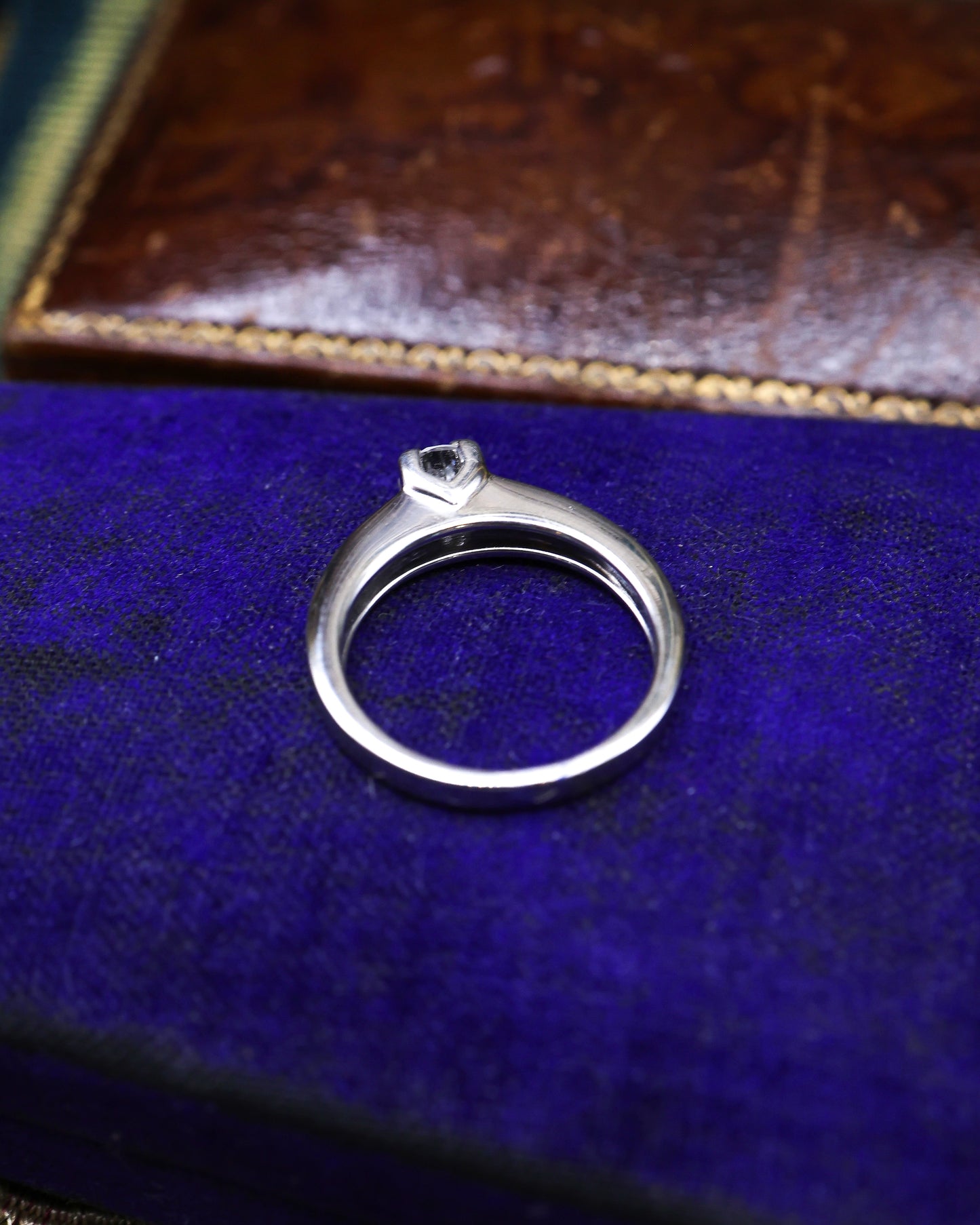 A fine 18ct White Gold, French Marks, 0.25 Carat approximately, Diamond Solitaire Ring. Pre-owned - Robin Haydock Antique Jewellery