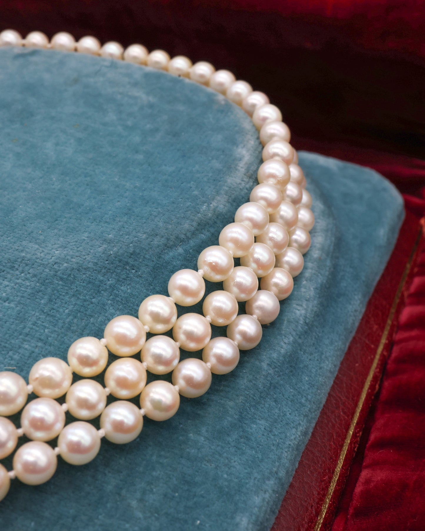 A very fine High Carat (tested), Yellow Gold, Silver tipped Oval Diamond Clasp, with double receipt fasteners for a triple row necklace of Cultured Pearls