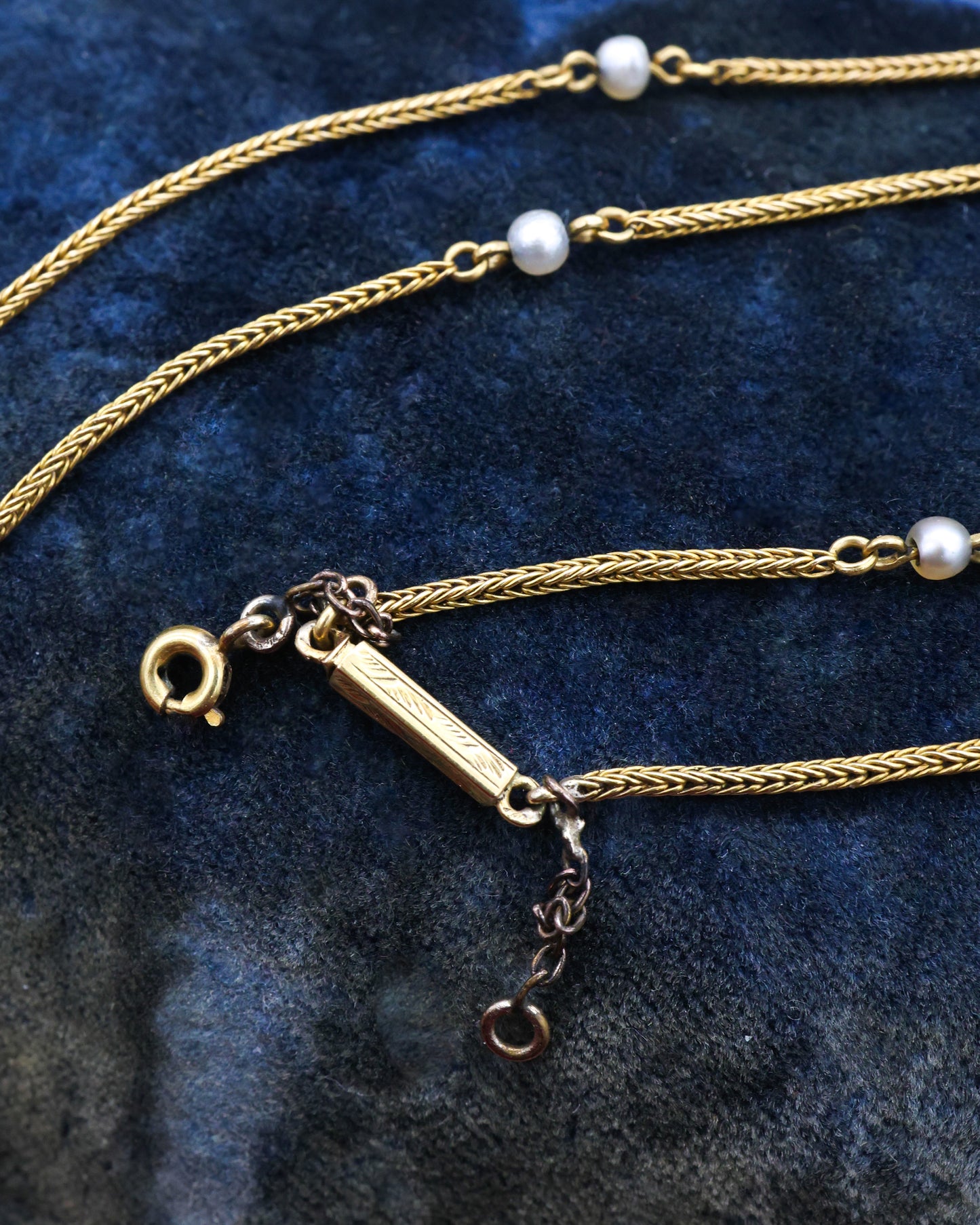 A fine Victorian 18ct. Yellow Gold (tested), Pearl Chain with Engraved Box Clasp. Circa 1870