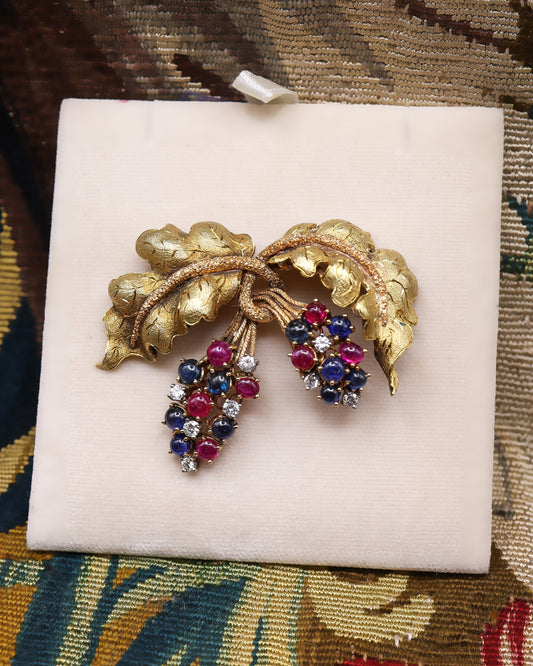 A very fine Ruby, Sapphire & Diamond Vine Brooch set in 18 carat White & Yellow Gold, Circa 1950 - Robin Haydock Antique Jewellery