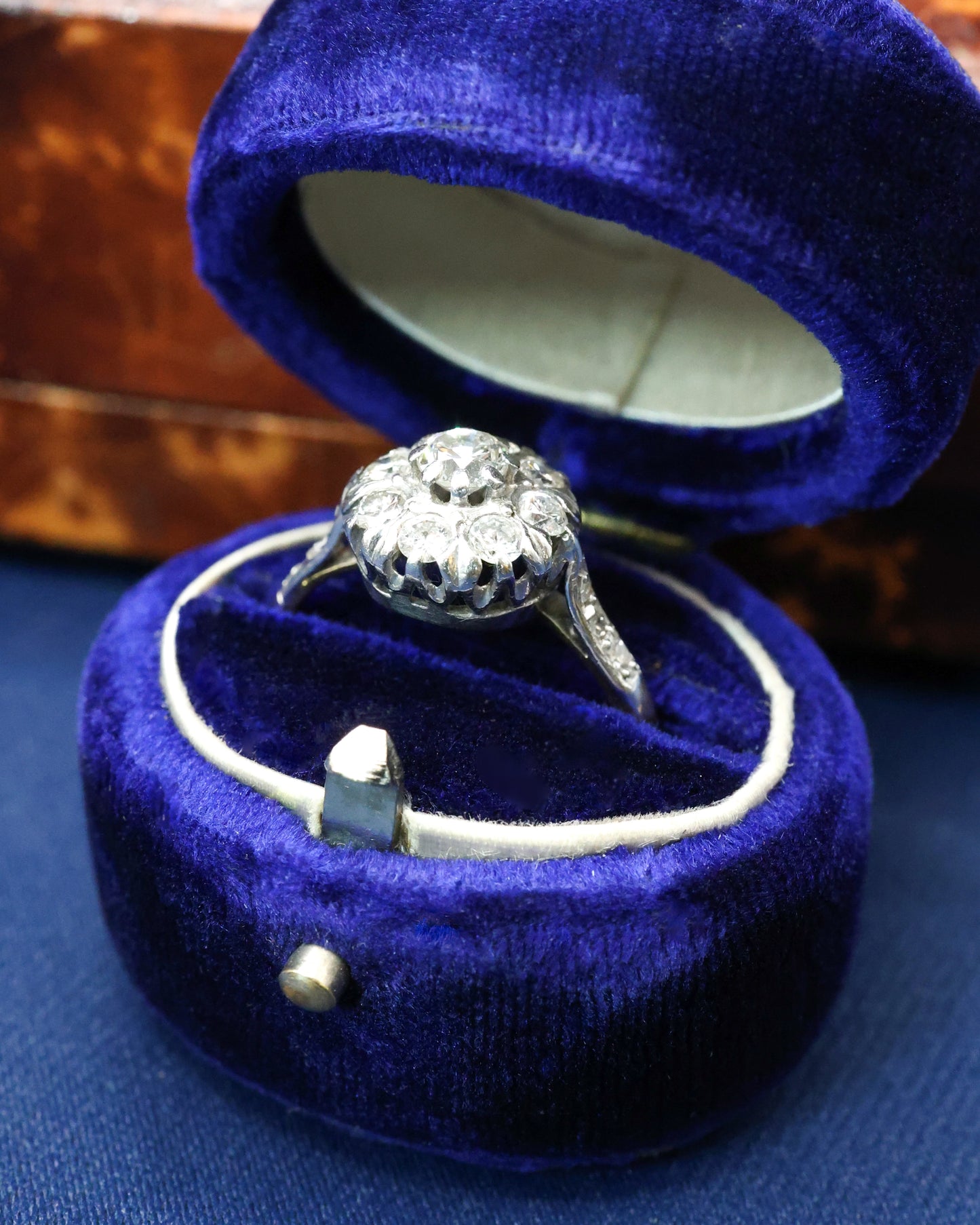 18ct Yellow Gold & Platinum 0.75ct Diamond Cluster Ring Circa 1940-1950