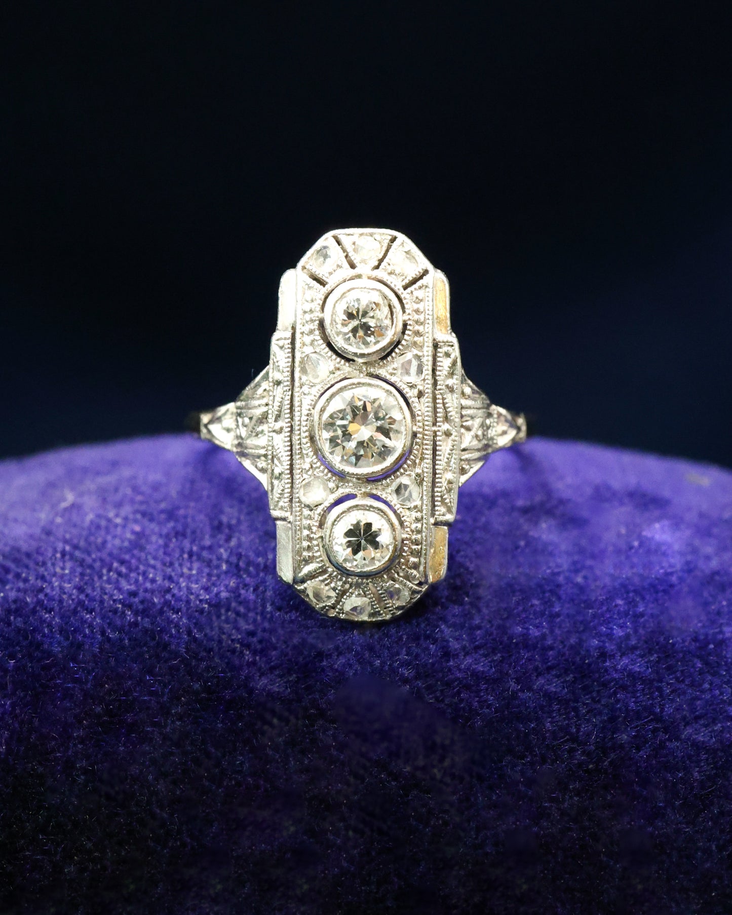 14ct White Gold Diamond Art Deco Diamond Continental Ring Circa 1930