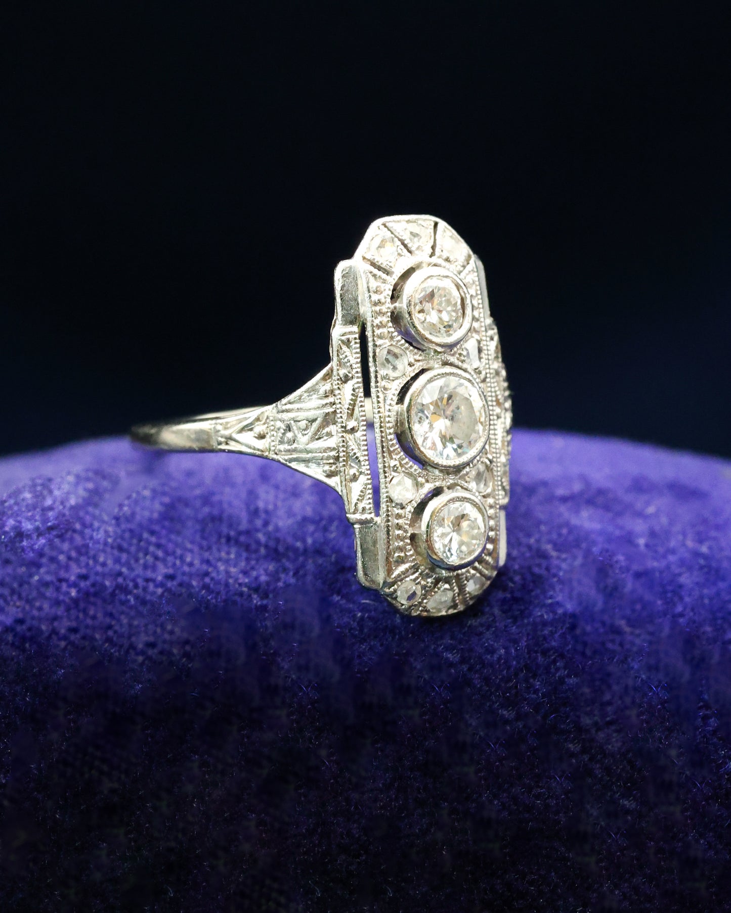 14ct White Gold Diamond Art Deco Diamond Continental Ring Circa 1930