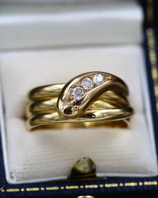 A very fine 18ct Yellow Gold Triple Snake Ring, set with three Old Round Cut Diamonds. Chester Hallmark 1906. - Robin Haydock Antiques