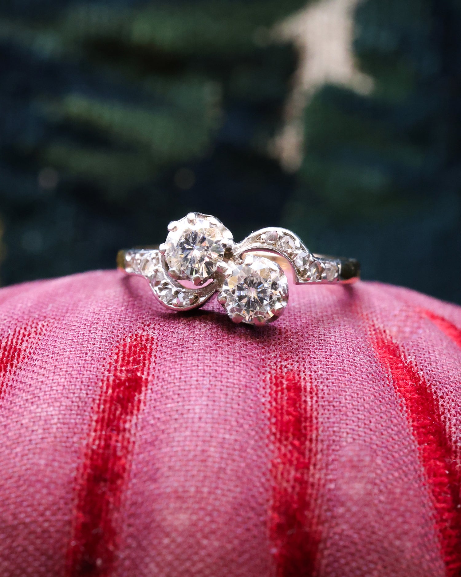 A very fine two stone Diamond Crossover Twist Ring in 18ct Yellow Gold & Platinum. Circa 1930 - Robin Haydock Antique Jewellery