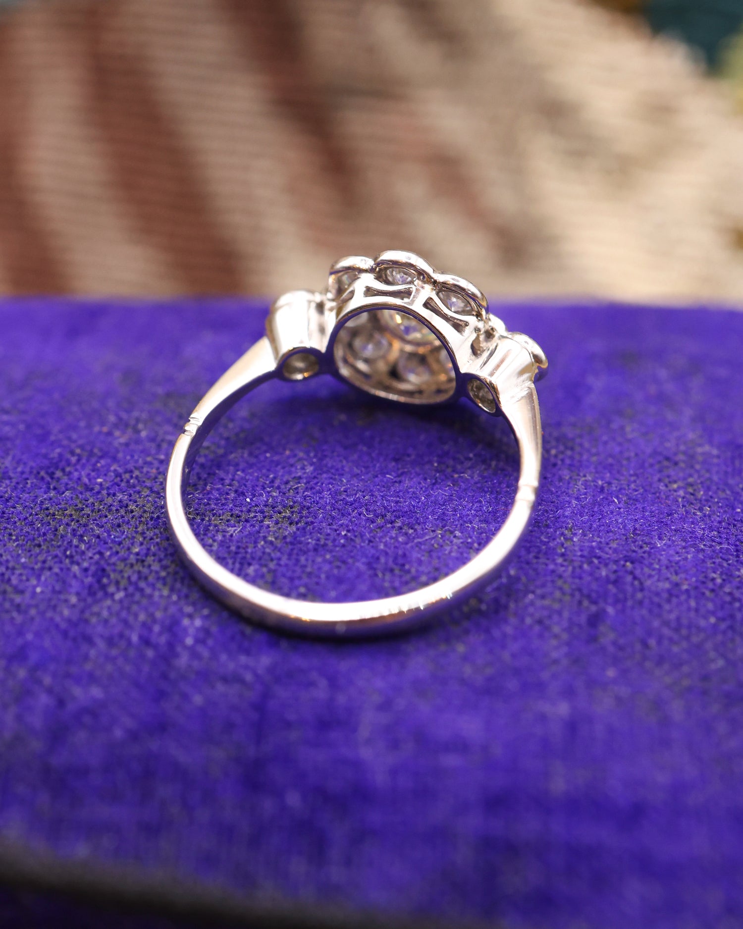 18ct White Gold 1.45 ct (French Control marks), Diamond Daisy Cluster Ring Circa 1930 - Robin Haydock Antique Jewellery