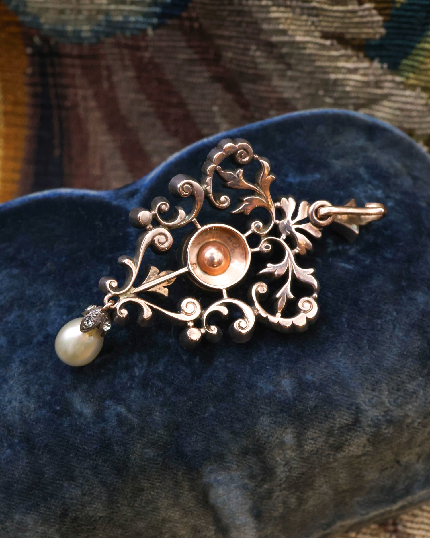 A very fine High Carat Yellow Gold, Silver Tipped  (tested), Foliate Pendant, set throughout with Victorian paste stones and one Drop Cultured Pearl (untested). Circa 1890. - Robin Haydock Antique Jewellery