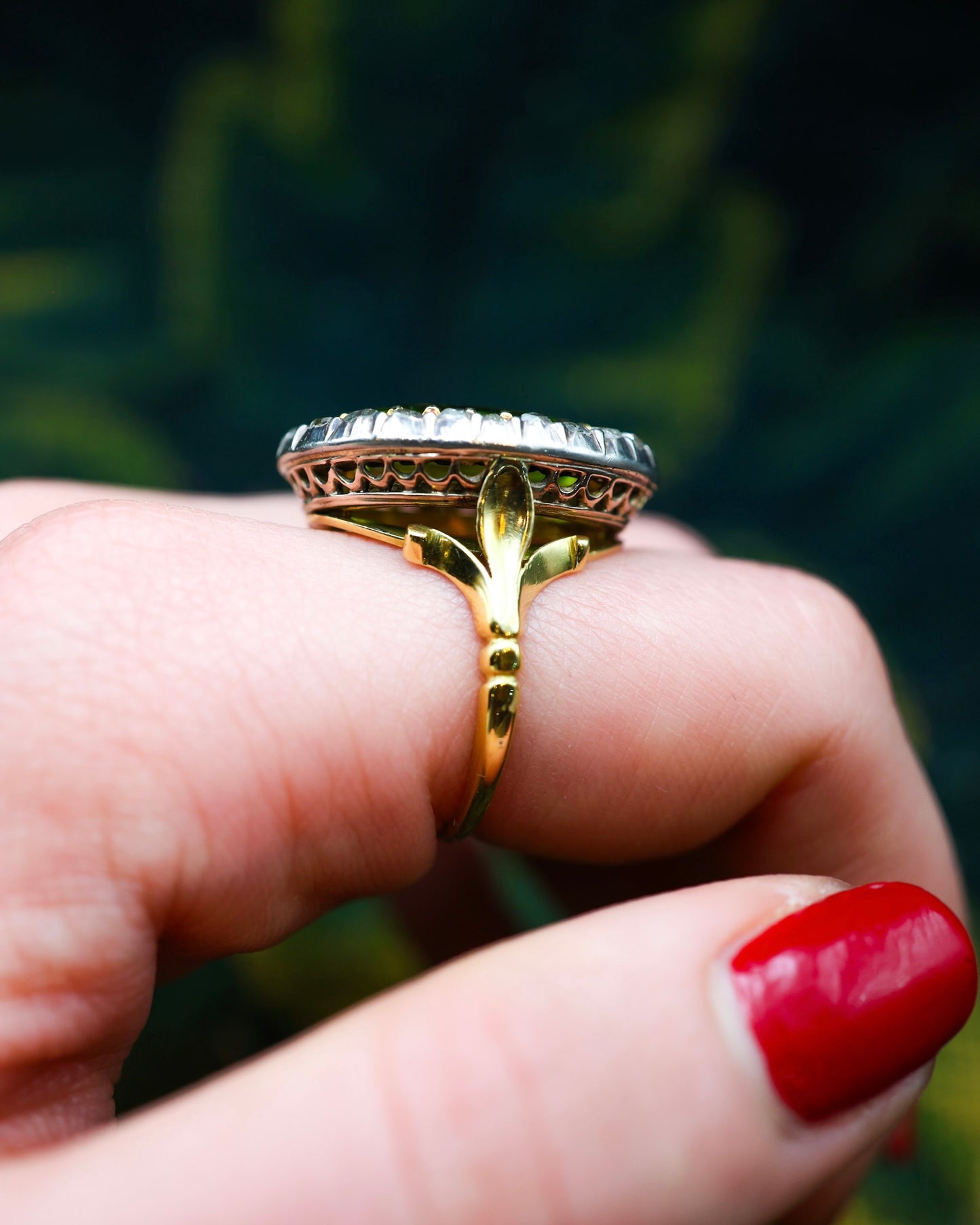 A very fine 18 carat Yellow Gold (tested), Silver tipped Peridot and Rose Cut Diamond Cluster Ring. Circa 1900.