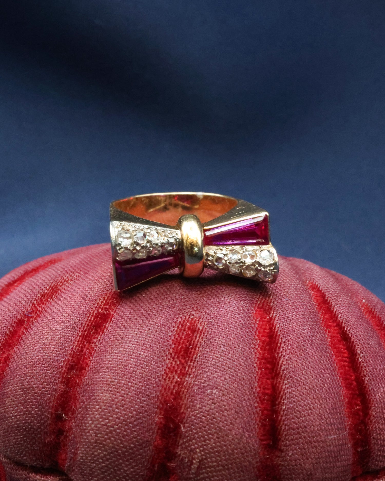 18ct Yellow Gold, Diamonds & Synthetic Ruby Bow Shaped Ring wth French Marks, circa 1940 - Robin Haydock Antique Jewellery