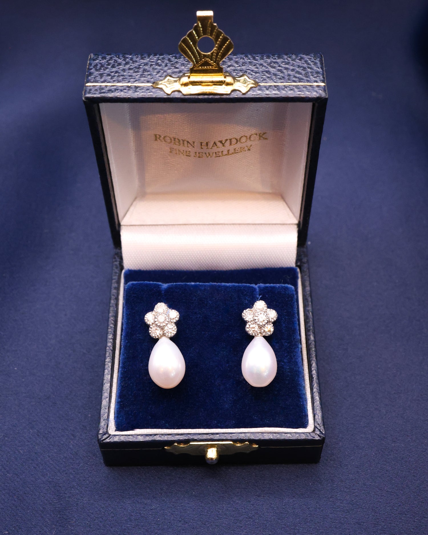 18ct White Gold Floral Pearl and Diamond Small Drop Earrings Pre-owned - Robin Haydock Antique Jewellery