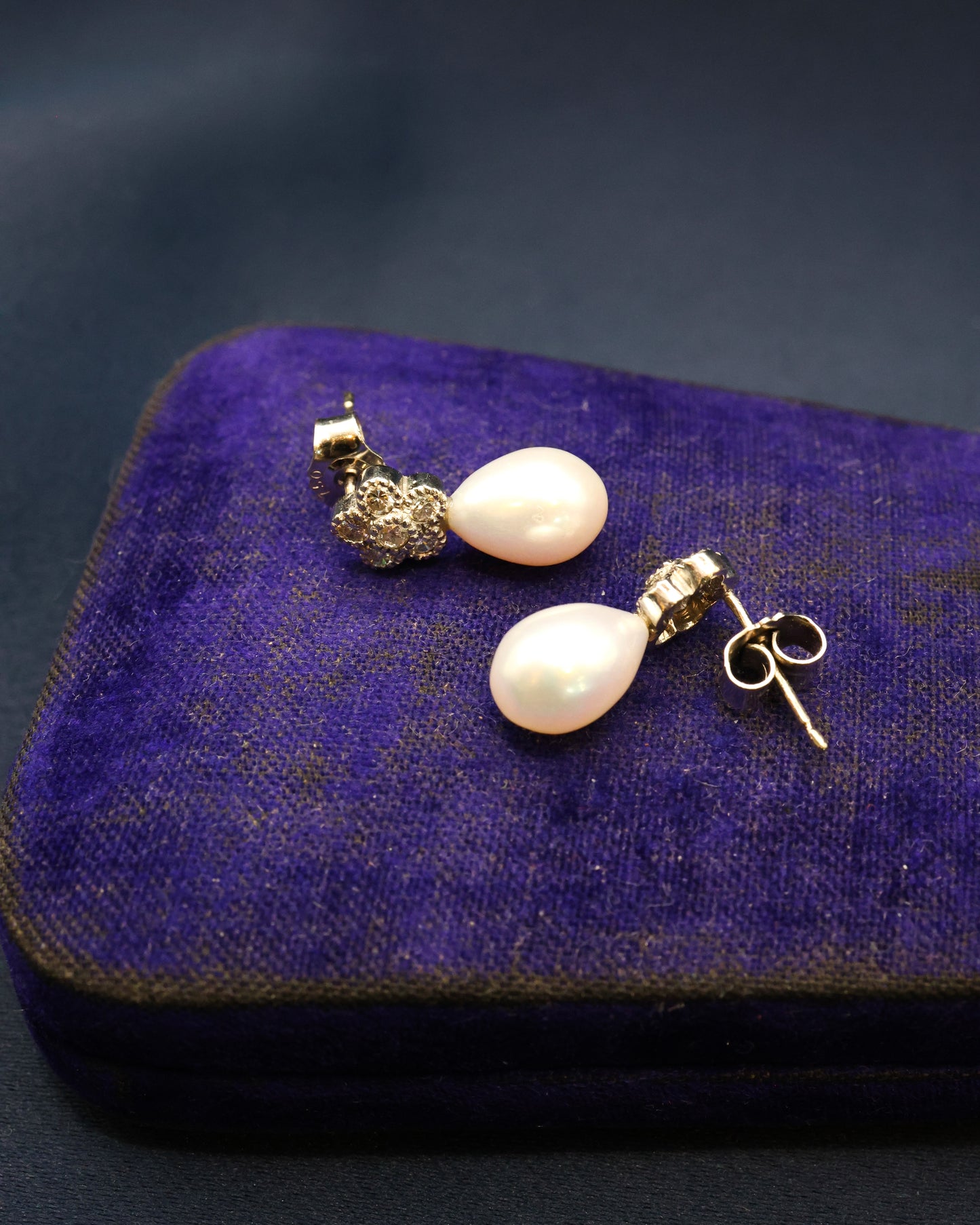 18ct White Gold Floral Pearl and Diamond Small Drop Earrings Pre-owned - Robin Haydock Antique Jewellery