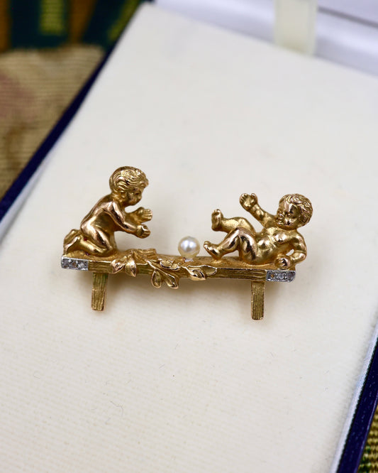 A very fine 18ct Yellow Gold (stamped), Natural Seed Pearl & Diamond Cherub Brooch. Circa 1890 - Robin Haydock Antiques