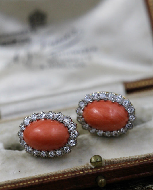 A very fine pair of Coral and Diamond Earrings in 18 Carat Yellow Gold (tested.) - Robin Haydock Antiques
