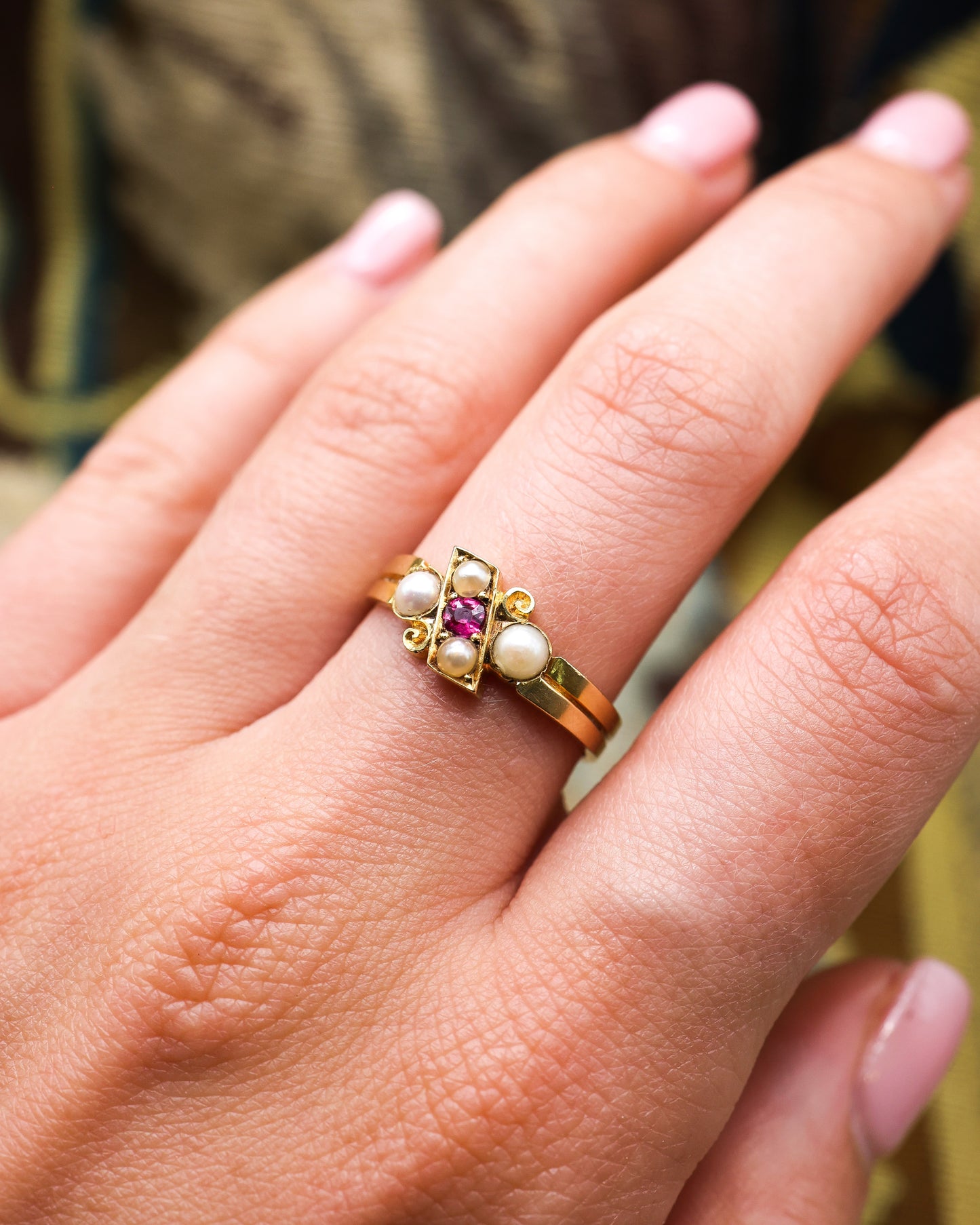 A stunning 18 Carat Yellow Gold Crossover Ring with Ruby and Pearls