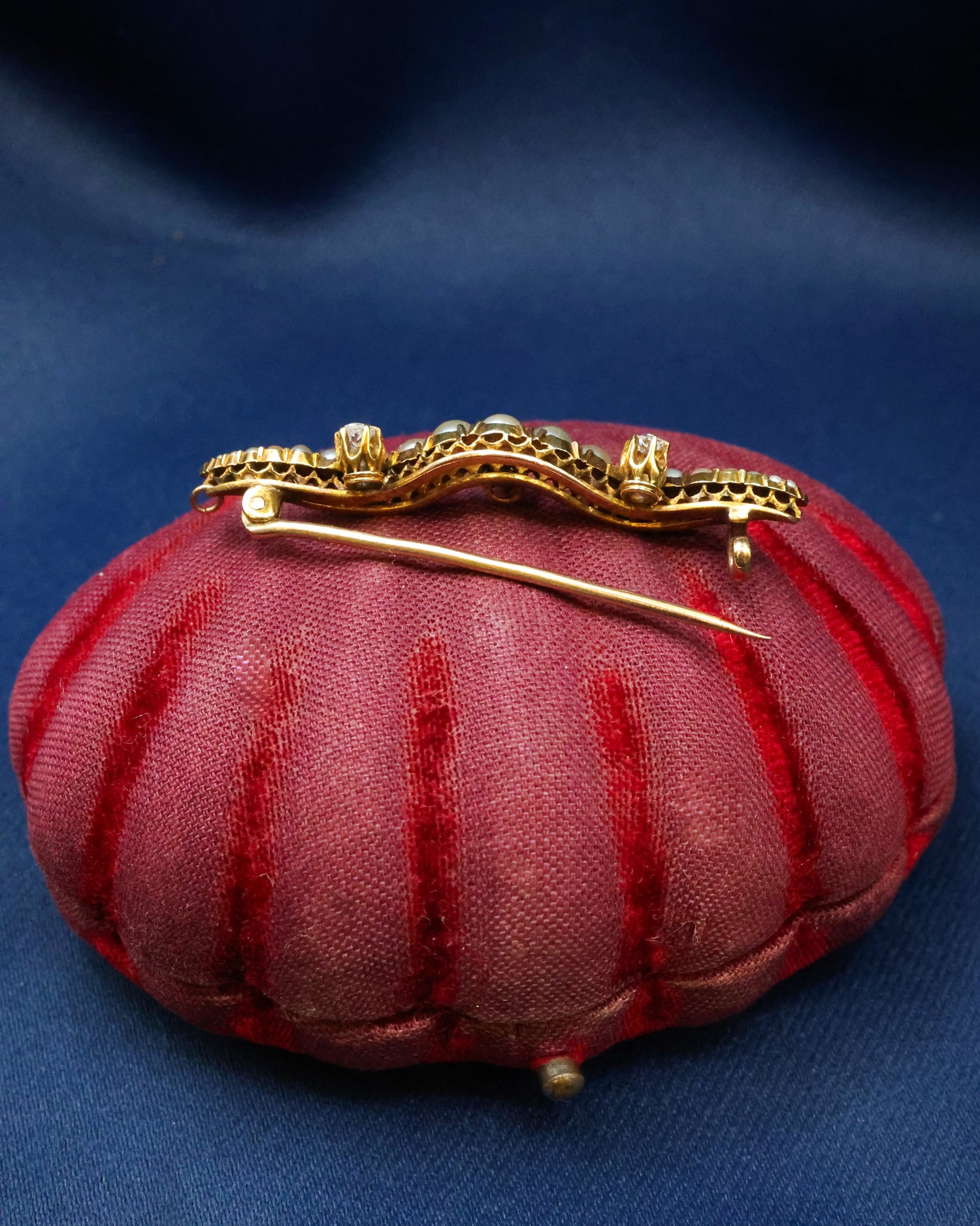 A very fine Victorian 15ct (tested),Yellow Gold Diamond & Seed Pearl Brooch, English.  Circa 1905 - Robin Haydock Antique Jewellery