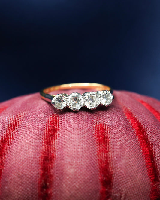A four-stone Diamond ring set 18ct Yellow Gold & Platinum, Circa 1940 - Robin Haydock Antique Jewellery
