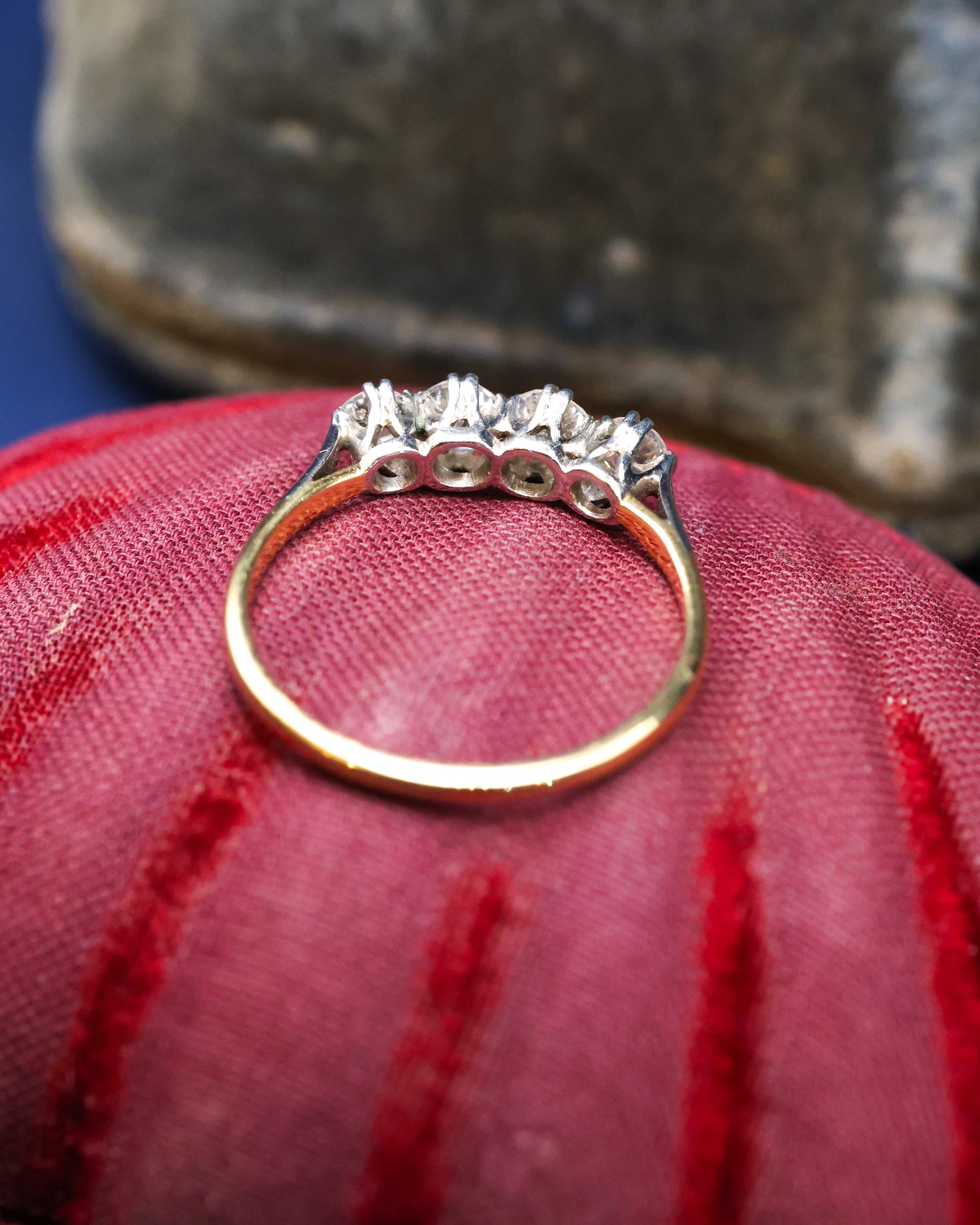 A four-stone Diamond ring set 18ct Yellow Gold & Platinum, Circa 1940 - Robin Haydock Antique Jewellery