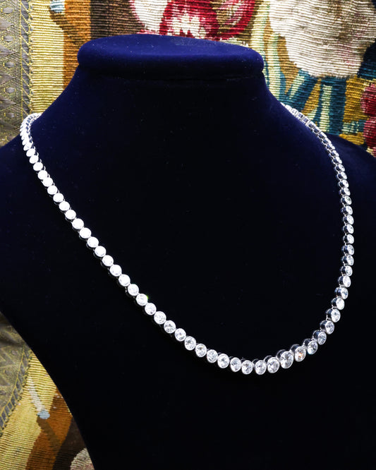 A very fine Diamond Riviere Necklace, mounted in Platinum, Circa 1945 - Robin Haydock Antique Jewellery