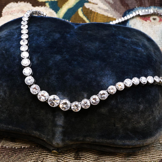 A very fine Diamond Riviere Necklace, mounted in Platinum, Circa 1945 - Robin Haydock Antique Jewellery